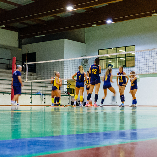 Volley-9